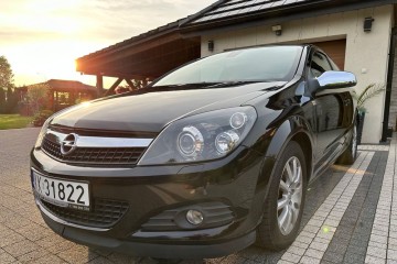 Opel Astra GTC 2.0 Turbo Sport