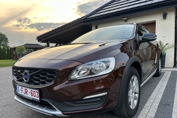 Volvo V60 Cross Country D3 Momentum