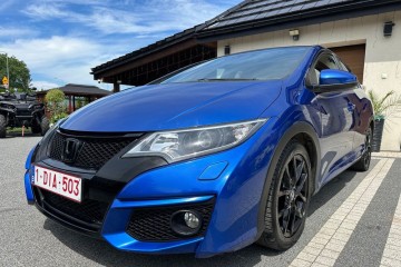 Honda Civic 1.8 i-VTEC Executive Black Edition